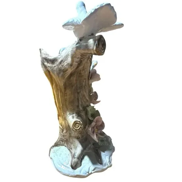 Vintage Capodimonte porcelain vase features tree trunk, branches, flowers, doves